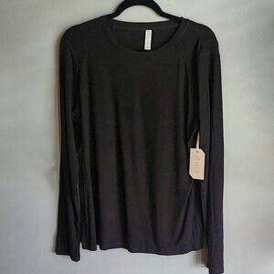 NWT XL Black Ribbed Long Sleeve Crew.